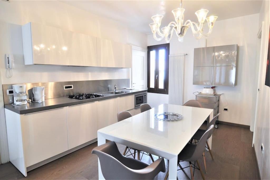 Stylish 100 Meters From San Marco Square Appartamento Venezia