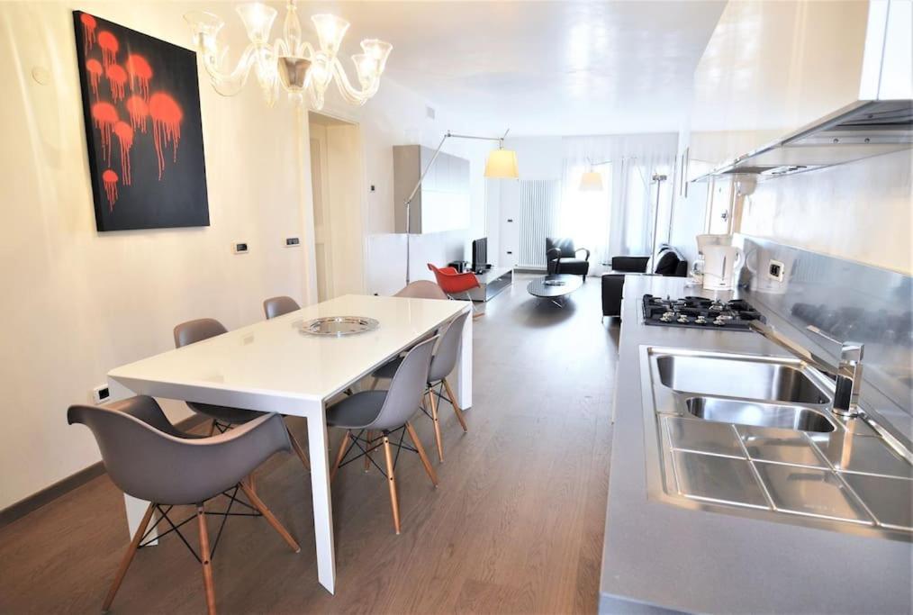 Stylish 100 Meters From San Marco Square Venezia